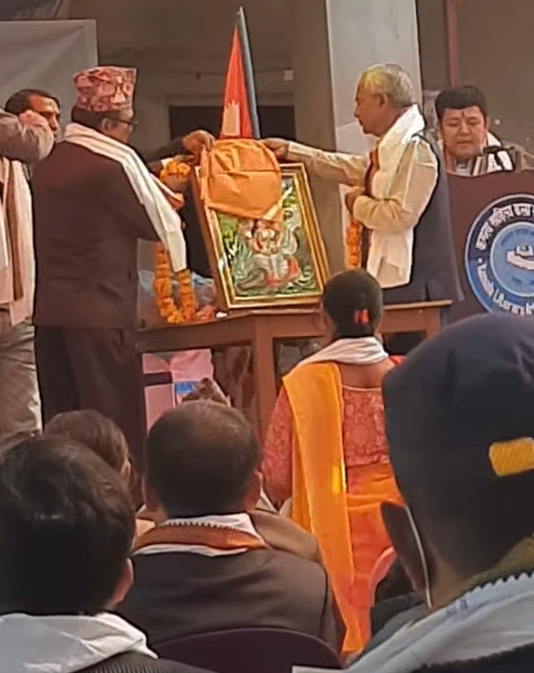 गणेश तिमल्सिना ‘गति’ को ‘मनोगति’ मुक्तक–संग्रह गाेदारमा विमोचन